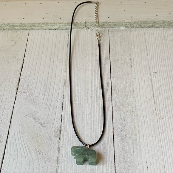 Lucky Trunk Up Aventurine Elephant Pendant Necklace Black Adjustable Cord Chain - Picture 4 of 11